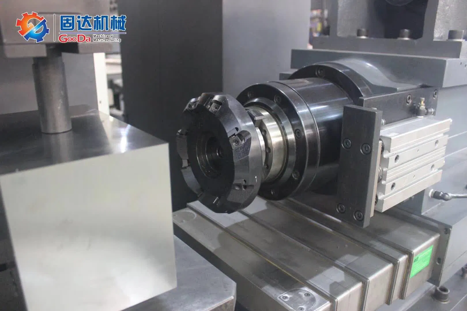Metal-Cutting Twin Head Horizontal Milling Machine for Precision Steel Block