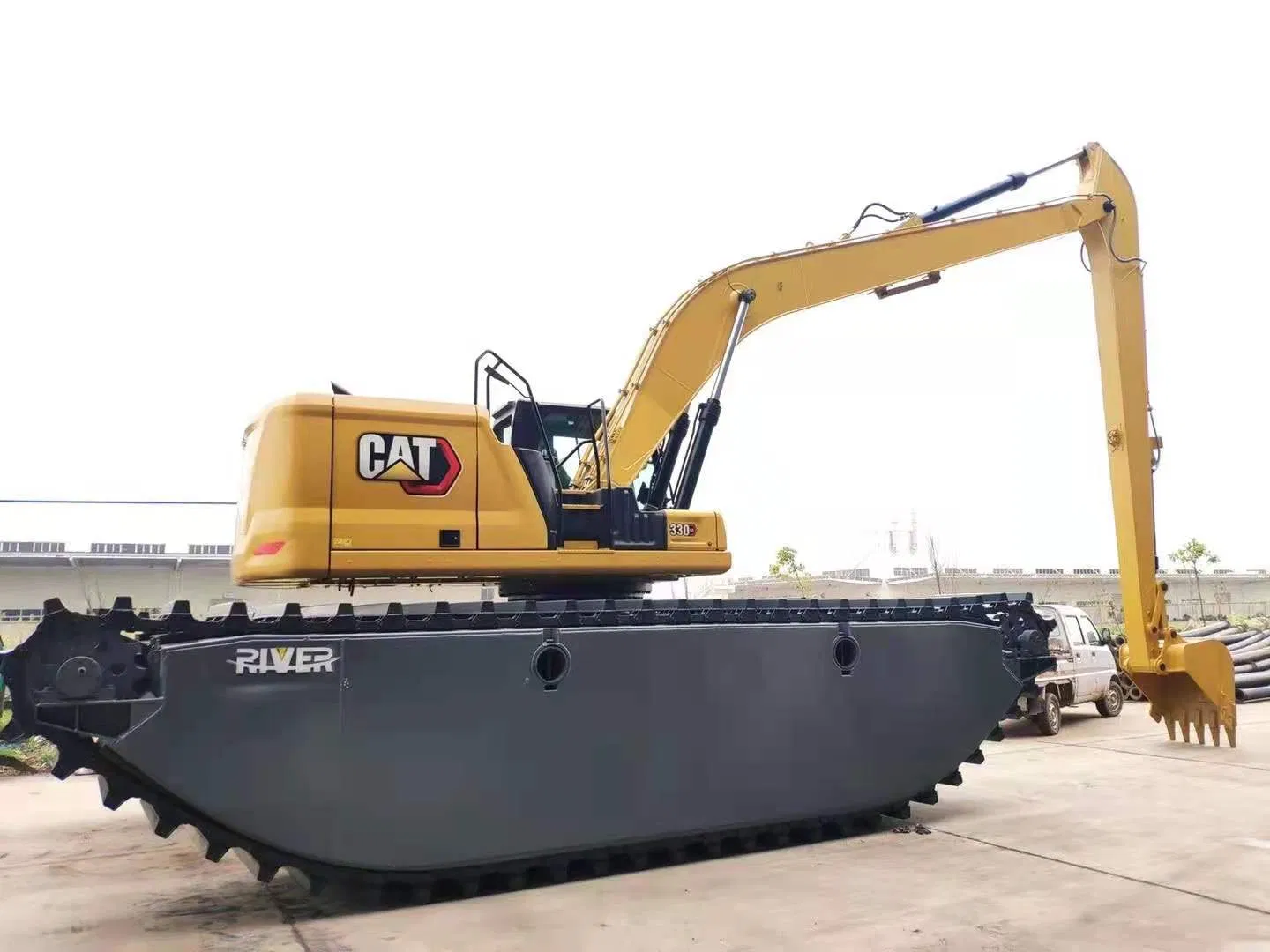 Towable Backhoe Caterpillar Loader Swamp Marsh Buggy Excavator with Attached Dredging Suction Pump and Side Spud Pile Pontoons