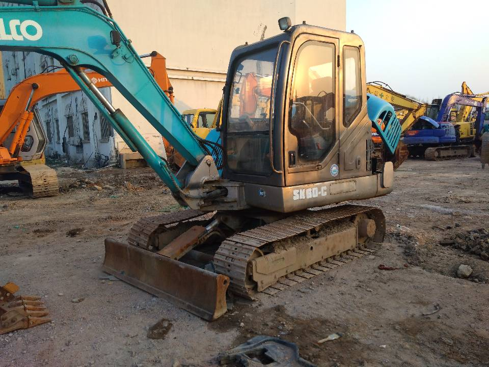 Used in Lowest Price with High Quality Kobelco Sk60 Excavator