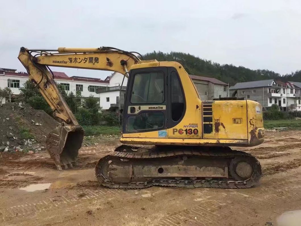 Used Very Good Condition Komatsu PC130-6 Excavator for Sale